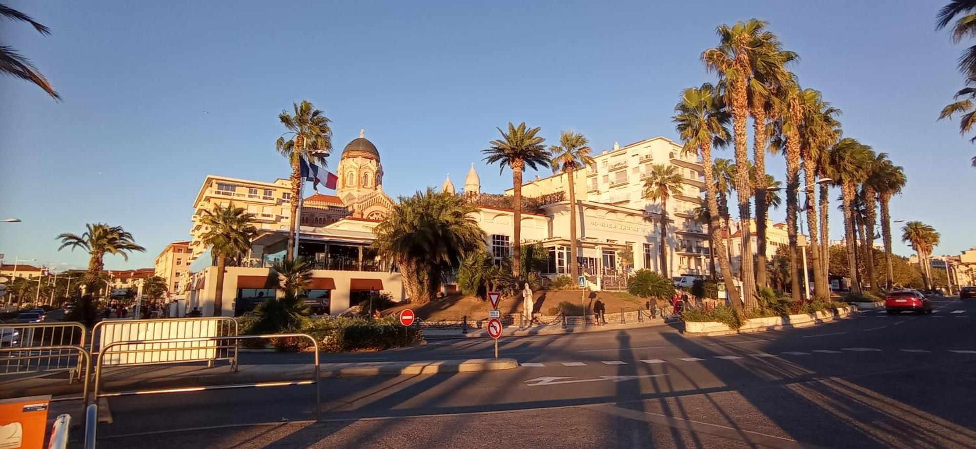 Maison Au Calme Avec Jardin Et Piscine Saint Raphael Eksteriør bilde
